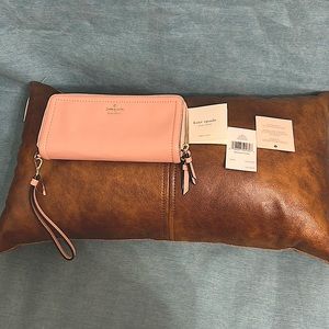 Kate Spade Staci Large Carryall Wristlet Clutch Wallet Pale Hydrangia Leather